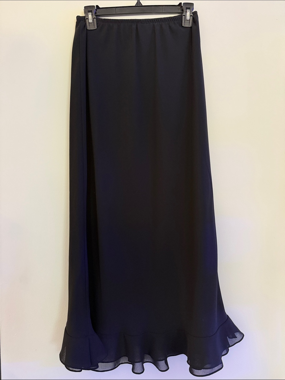 MSK Black Ruffle-Hem Maxi Skirt - Picture 3 of 4
